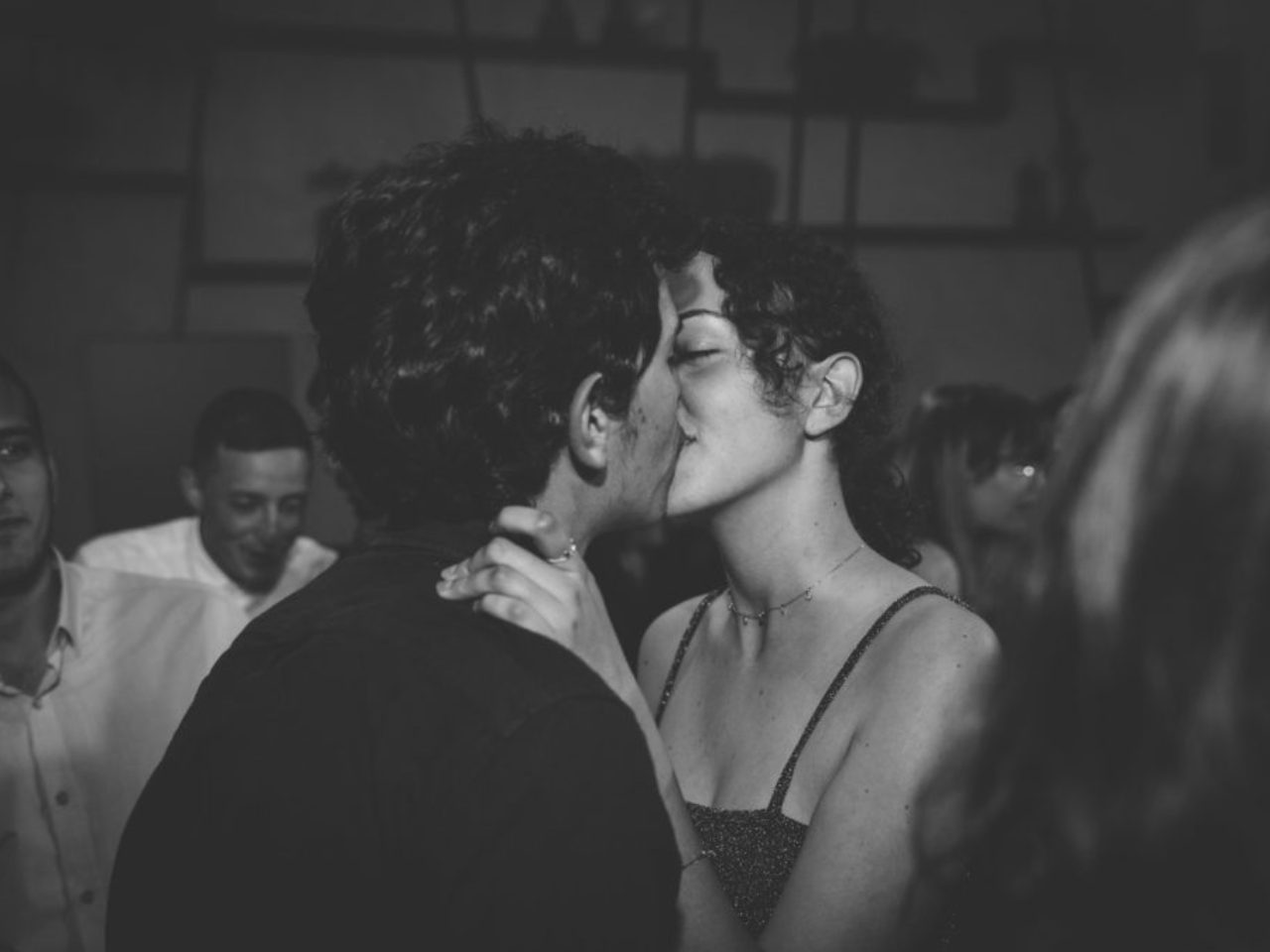 black-and-white-couple-facial-expression-on-dance-floor