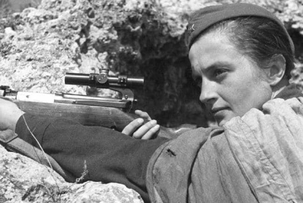 lady-death-sniper-lyudmila-pavlichenko-2
